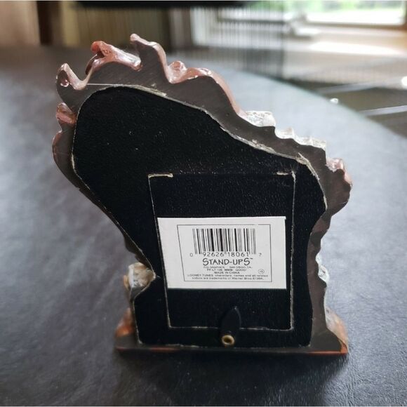 Warner Brothers Tasmanian Devil Picture Frame - Picture 2 of 5